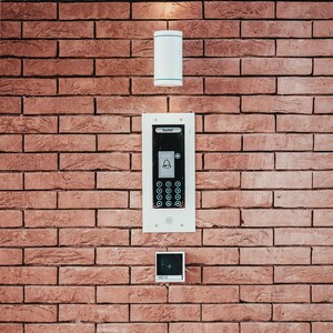 bernard-hermant-Hd0m_5-OyCw-unsplash (1) (1)